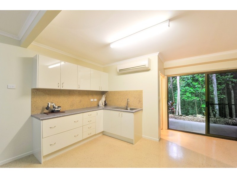 133 Kookaburra Drive, Cannon Valley QLD 4800