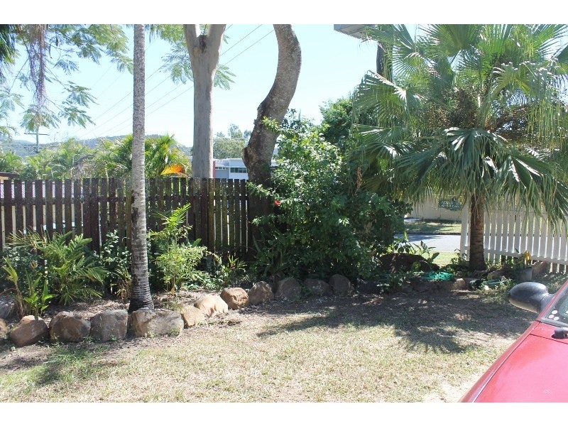 4 Adina street, Cannonvale QLD 4802