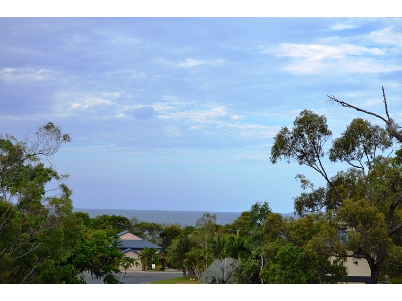 13 Rattray Avenue, Hideaway Bay QLD 4800