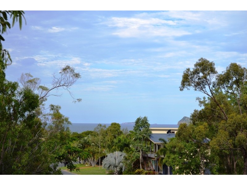 13 Rattray Avenue, Hideaway Bay QLD 4800