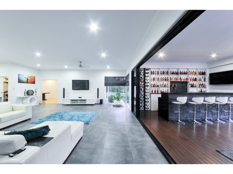 140 Kookaburra Drive, Cannon Valley QLD 4800