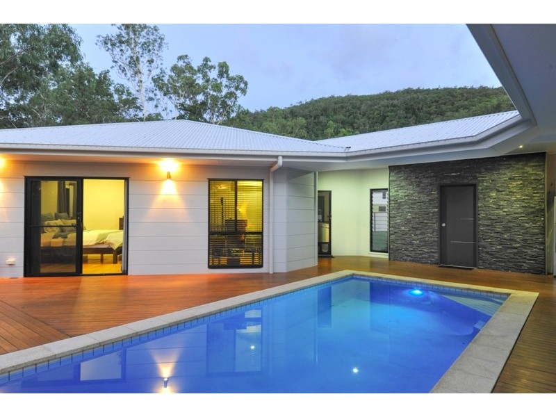 140 Kookaburra Drive, Cannon Valley QLD 4800