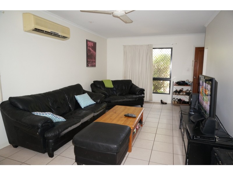 12/16 Royal Palms, Beach Road, Cannonvale QLD 4802