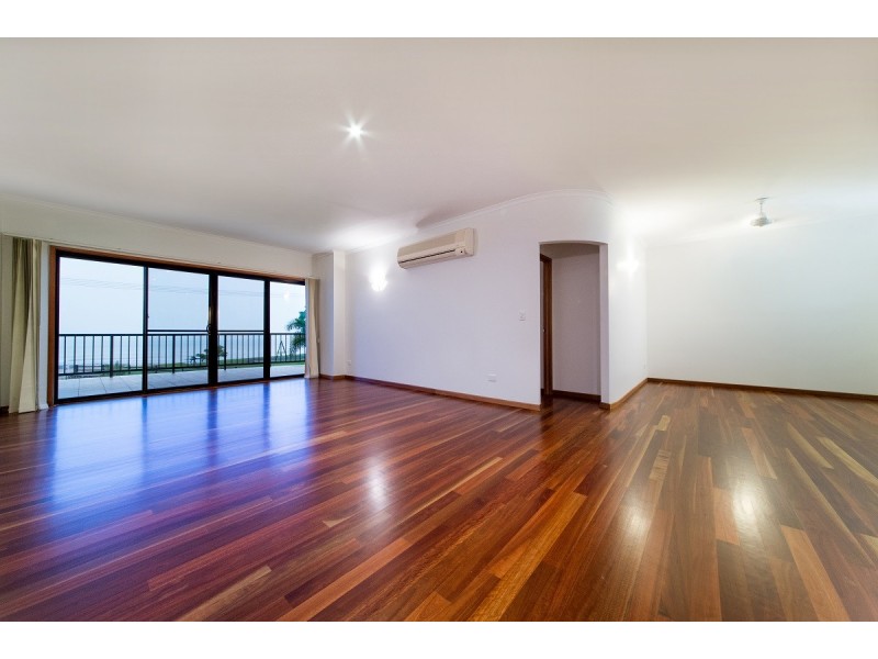 5/36 Coral Esplanade, Cannonvale QLD 4802