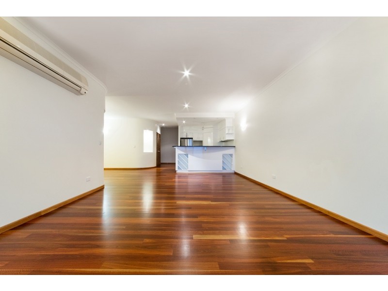 5/36 Coral Esplanade, Cannonvale QLD 4802