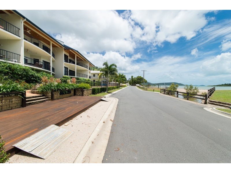 5/36 Coral Esplanade, Cannonvale QLD 4802