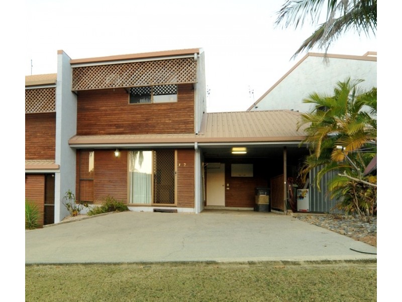 2/11 Tropic Road, Cannonvale QLD 4802