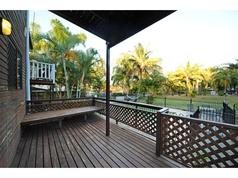 2/11 Tropic Road, Cannonvale QLD 4802