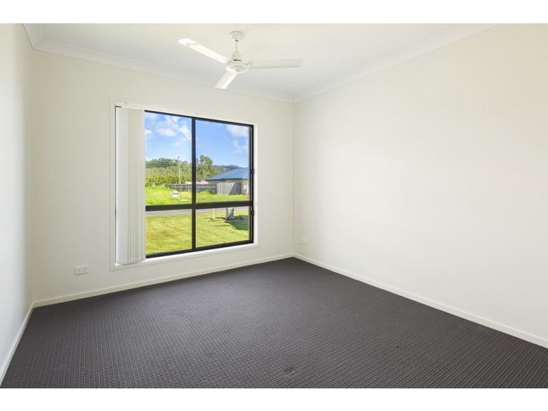 63 South Molle Boulevard, Cannonvale QLD 4802
