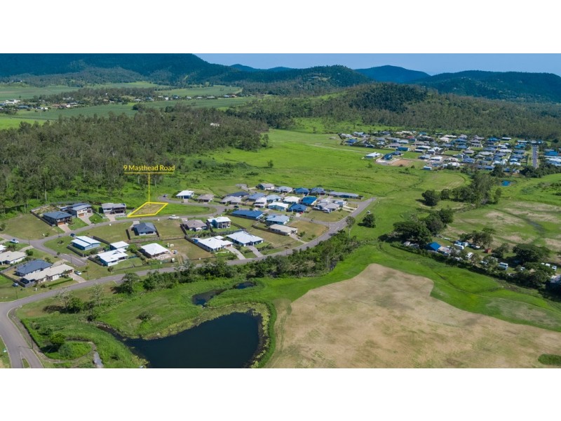 9 Masthead Road, Cannonvale QLD 4802