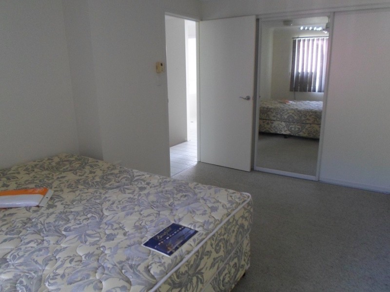 2/5 Eshelby Drive, Cannonvale QLD 4802