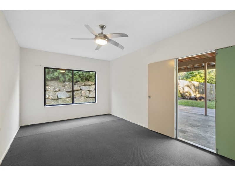 55 Country Road, Cannonvale QLD 4802