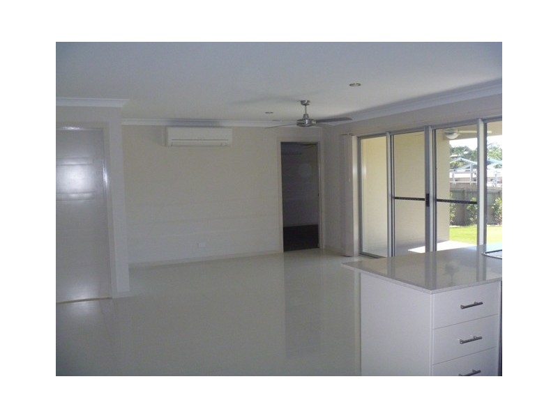 7 Endeavour Circuit, Cannonvale QLD 4802