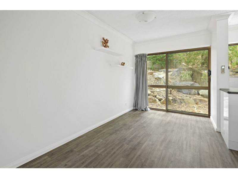 108/2 Eshelby Drive, Cannonvale QLD 4802