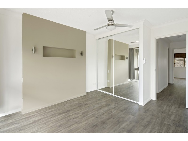 108/2 Eshelby Drive, Cannonvale QLD 4802