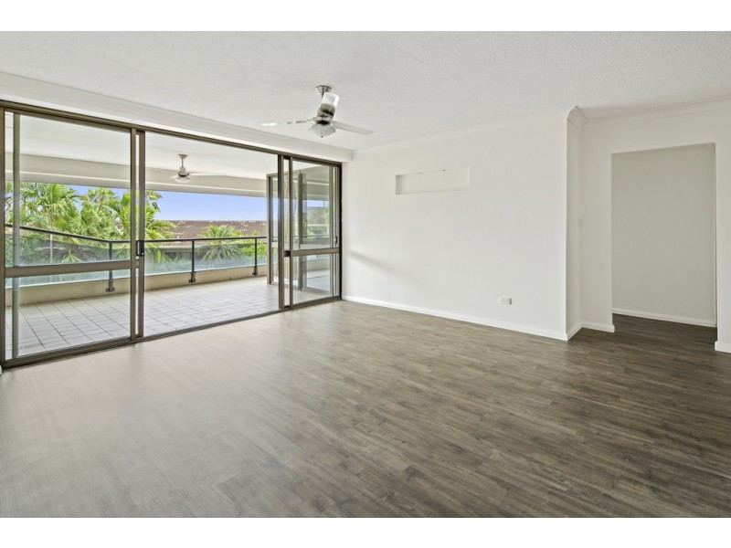108/2 Eshelby Drive, Cannonvale QLD 4802