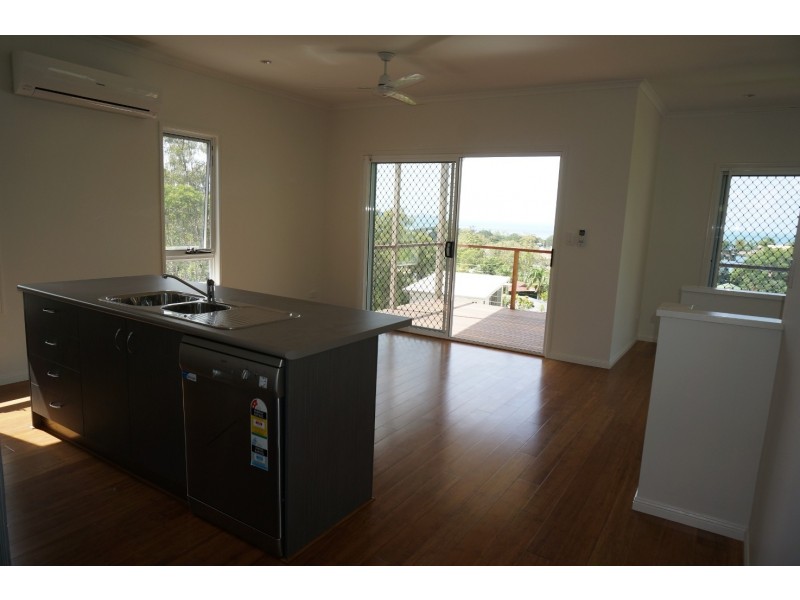 9/13 Border Drive, Cannonvale QLD 4802