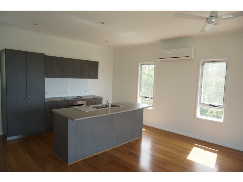 9/13 Border Drive, Cannonvale QLD 4802