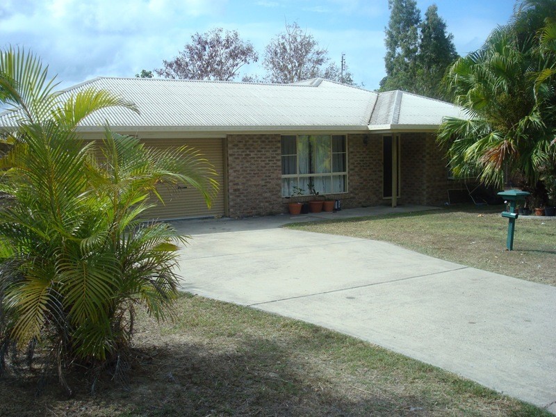 11 Cateran Cres, Cannonvale QLD 4802