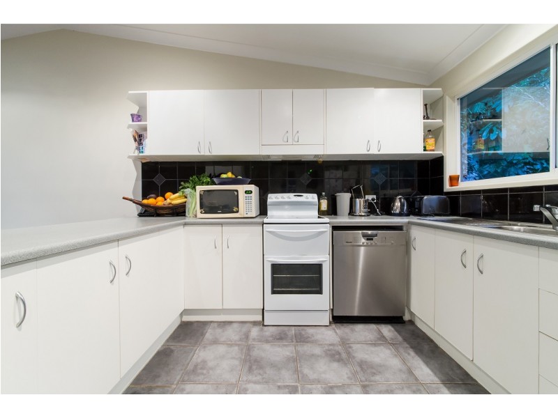 7 South Molle Boulevard, Cannonvale QLD 4802
