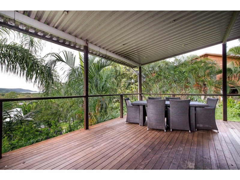 7 South Molle Boulevard, Cannonvale QLD 4802