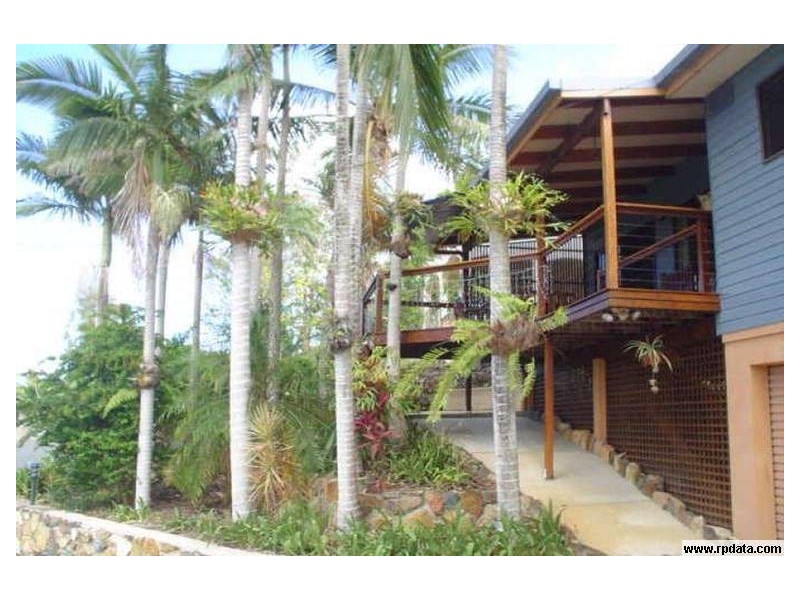 5 Wambiri Street, Cannonvale QLD 4802