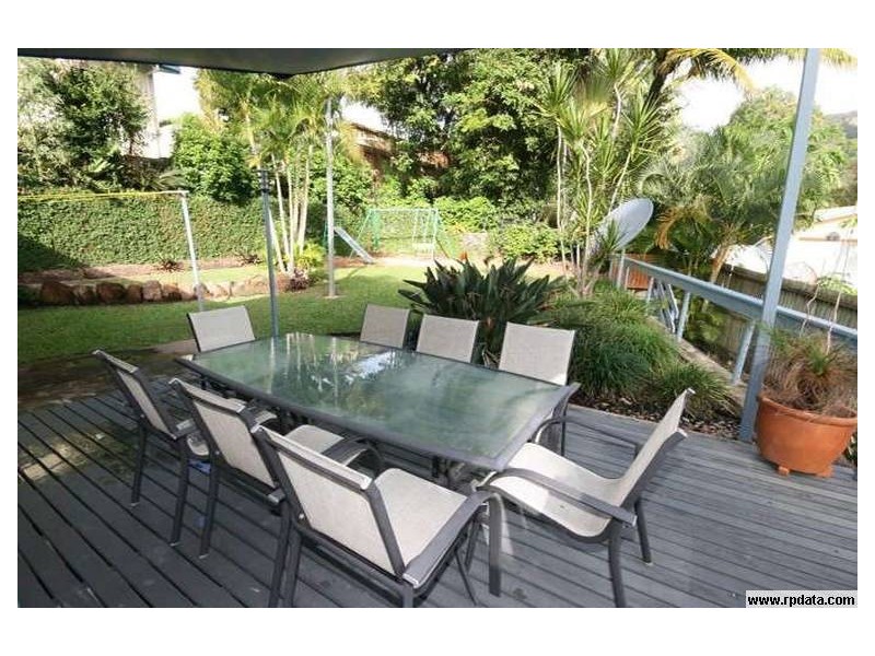 5 Wambiri Street, Cannonvale QLD 4802