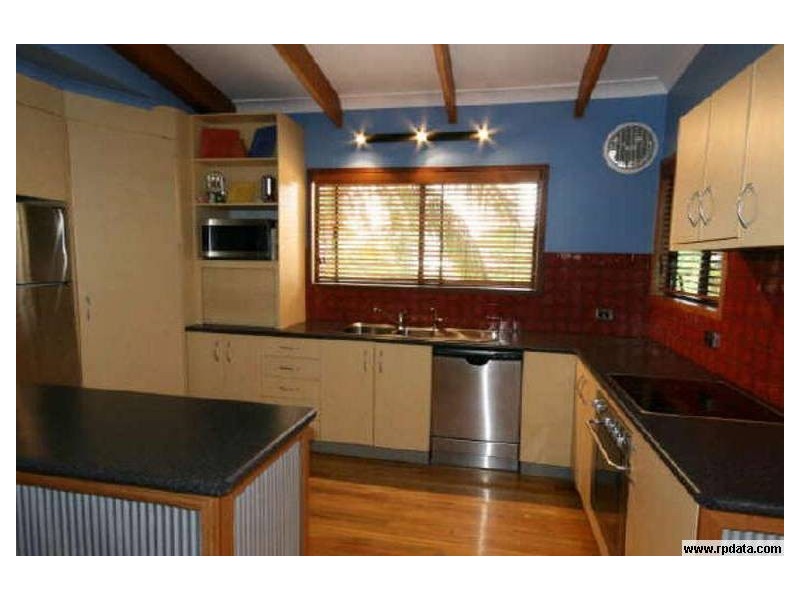 5 Wambiri Street, Cannonvale QLD 4802