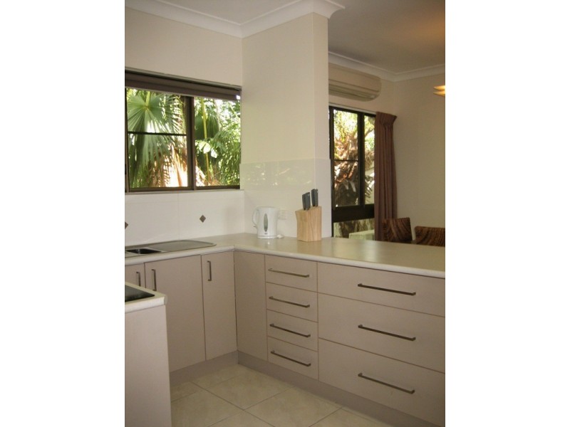 7/2 Eshelby Drive, Cannonvale QLD 4802