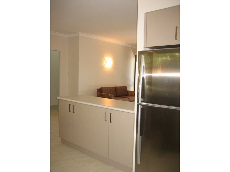 7/2 Eshelby Drive, Cannonvale QLD 4802