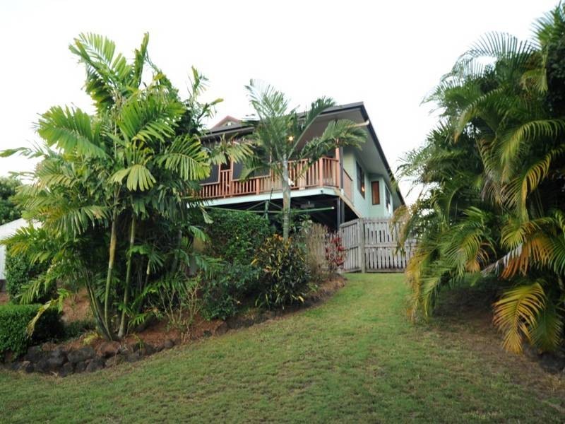 52 Country Road, Cannonvale QLD 4802