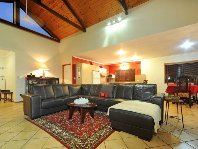 52 Country Road, Cannonvale QLD 4802