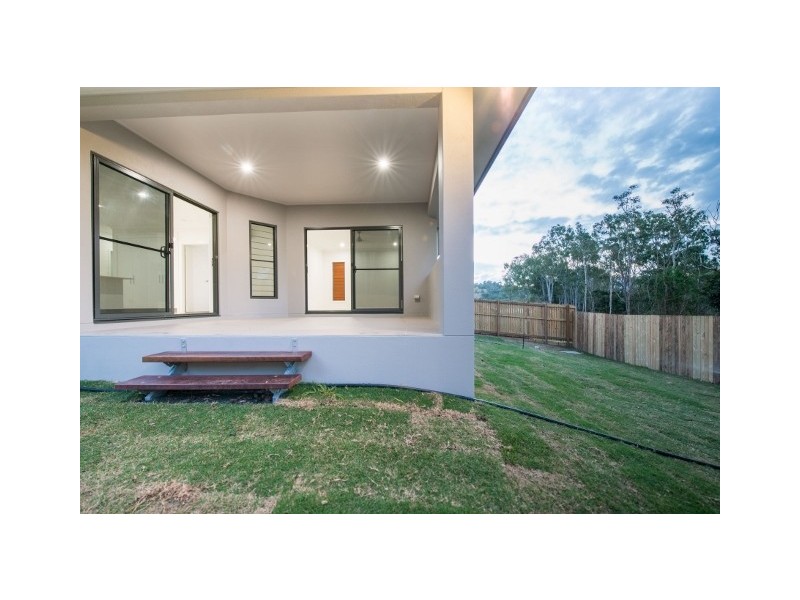 49 Twin Creek Court, Cannonvale QLD 4802