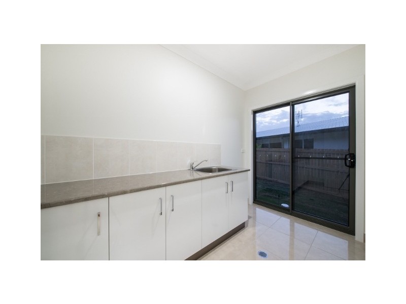 49 Twin Creek Court, Cannonvale QLD 4802