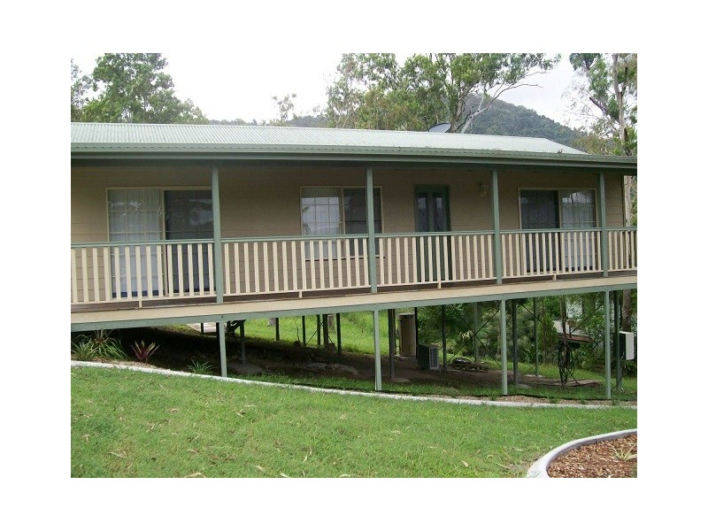 43 Manooka Drive, Cannonvale QLD 4802