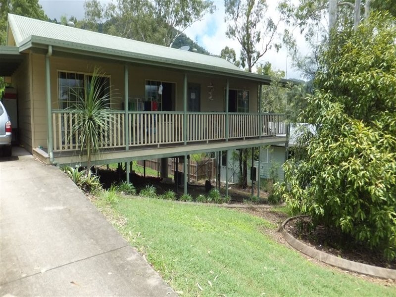 43 Manooka Drive, Cannonvale QLD 4802
