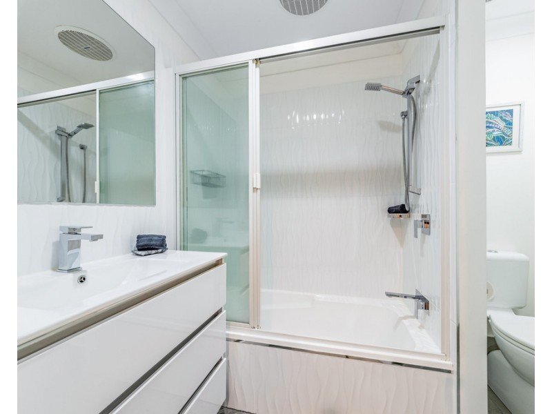 Sunset Waters 16/3 Banksia Court, Hamilton Island QLD 4803