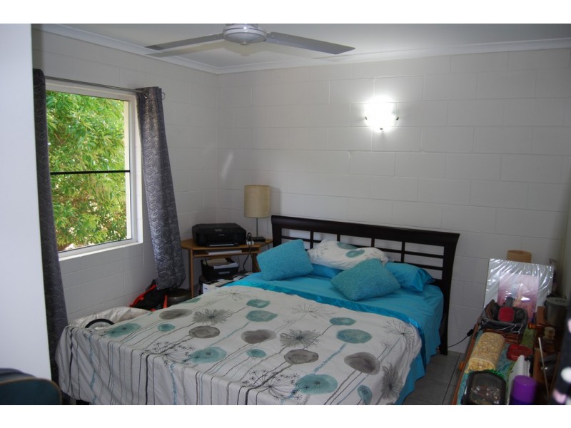 6/3 Eshelby Drive, Cannonvale QLD 4802