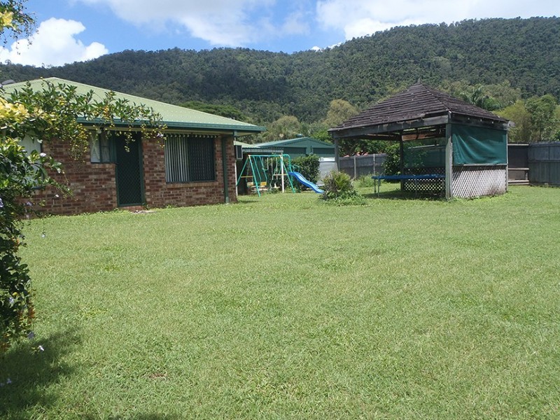 1 Esk Terrace, Cannonvale QLD 4802