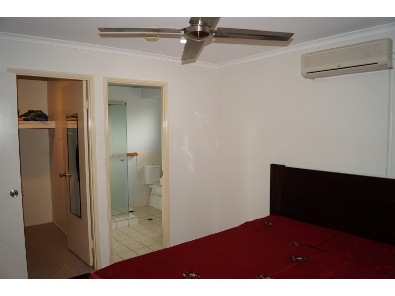 1 Esk Terrace, Cannonvale QLD 4802