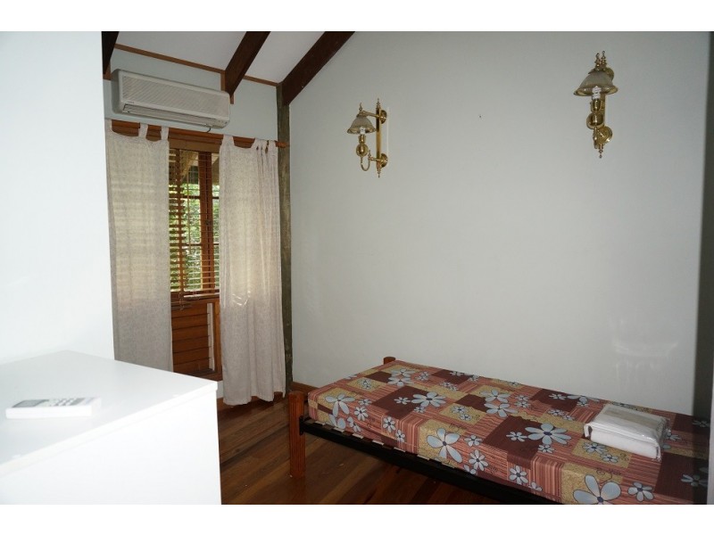 1 Mazlin Street, Airlie Beach QLD 4802