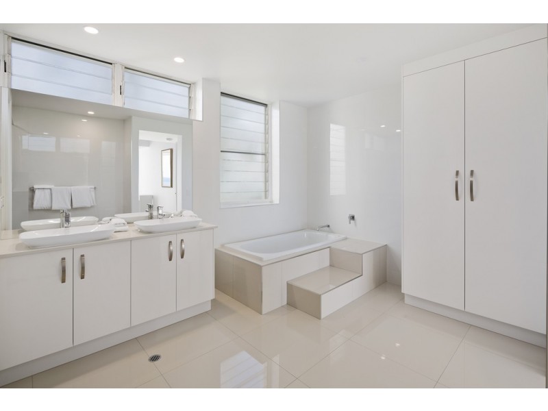 3/12 Whitsunday Boulevard, Bella Vista, Hamilton Island QLD 4803