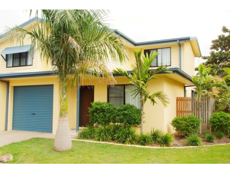 9/16 Beach Road, Cannonvale QLD 4802