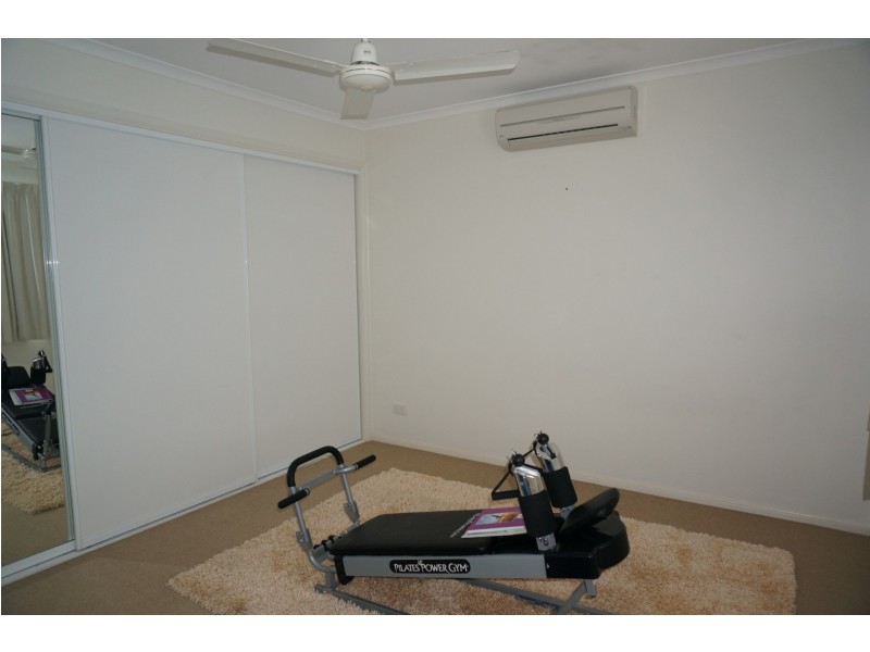 9/16 Beach Road, Cannonvale QLD 4802