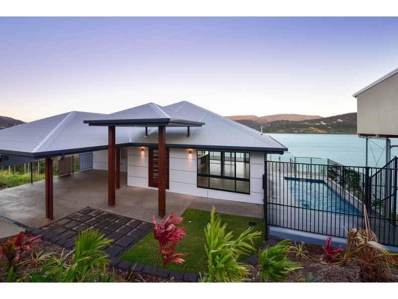 40 Beth Court, Cannonvale QLD 4802