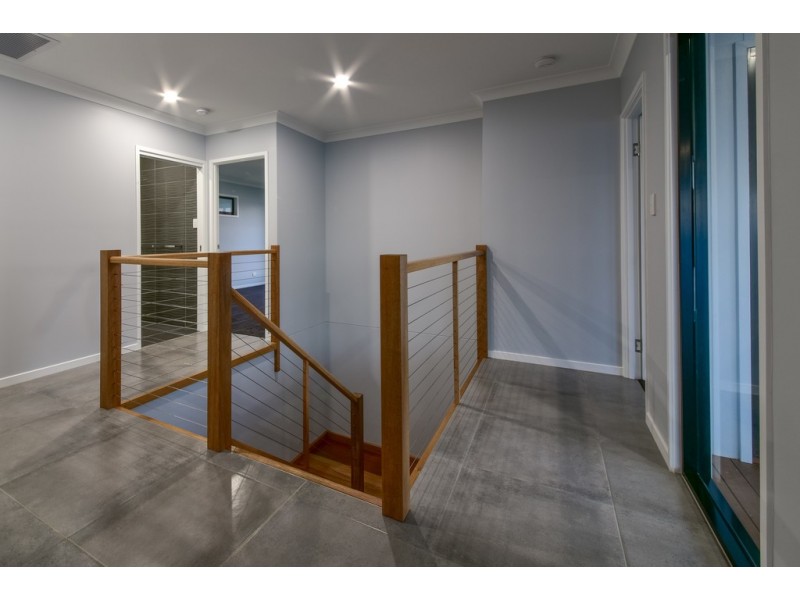 40 Beth Court, Cannonvale QLD 4802