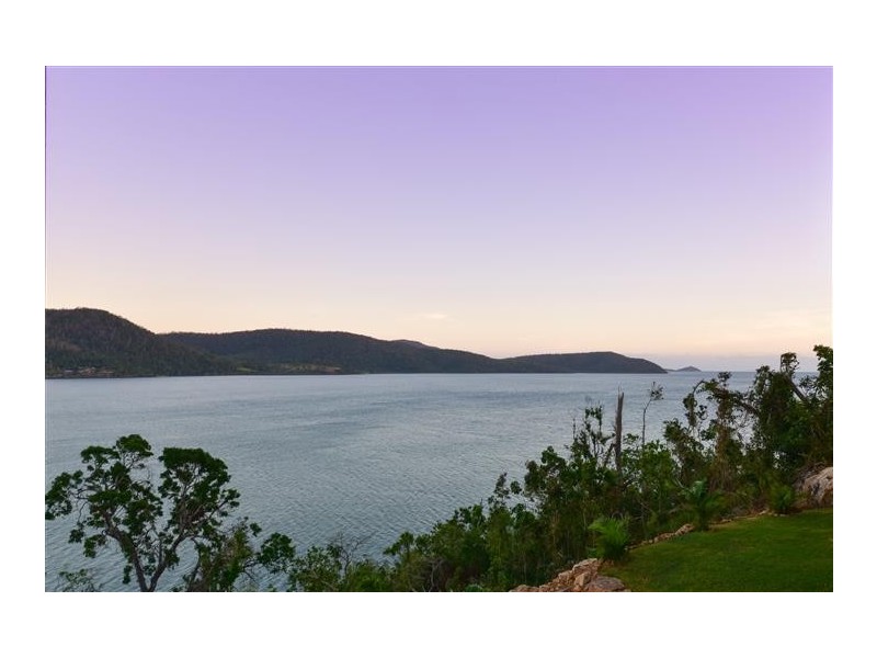 40 Beth Court, Cannonvale QLD 4802