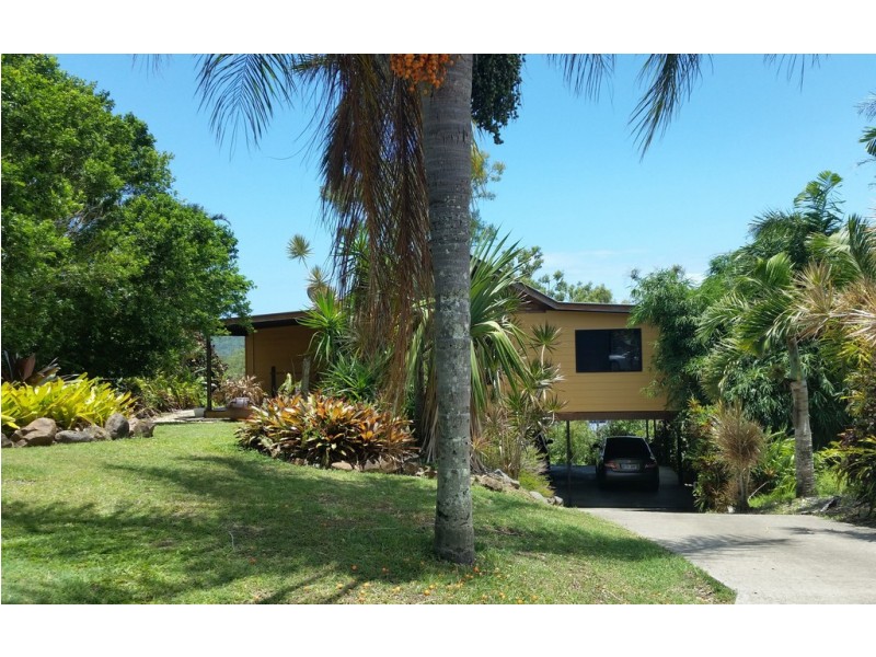 7 Daydream Court, Cannonvale QLD 4802