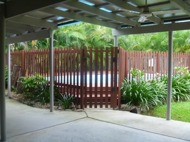 7 Herring Lane, Cannonvale QLD 4802
