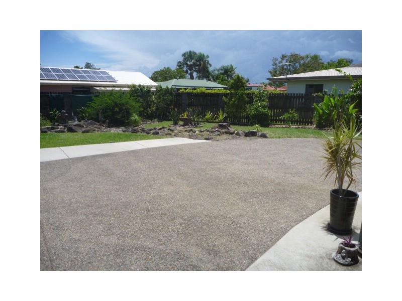 51 Hansen Drive, Proserpine QLD 4800